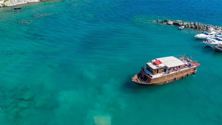 lindos-captain-sparrow_b