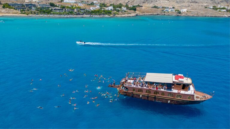 stops-swimming-captain-sparrow